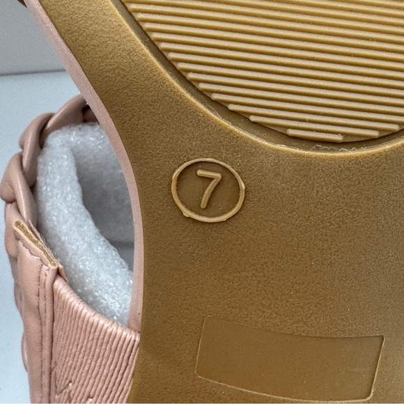 Journee Collection Braided Blush Pink Block Heels • Size 7 • New in Box - Picture 7 of 8